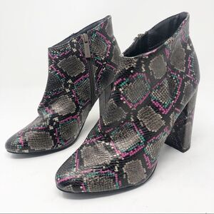 BRECKELLE’S | Snake Animal Print Side Zip Boots Booties Gray Pink Teal Size 7